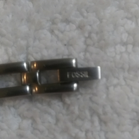 Women's Fossil Watch - Picture 6 of 8